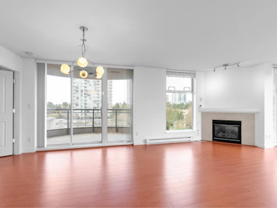706-8460 Granville Avenue - 4