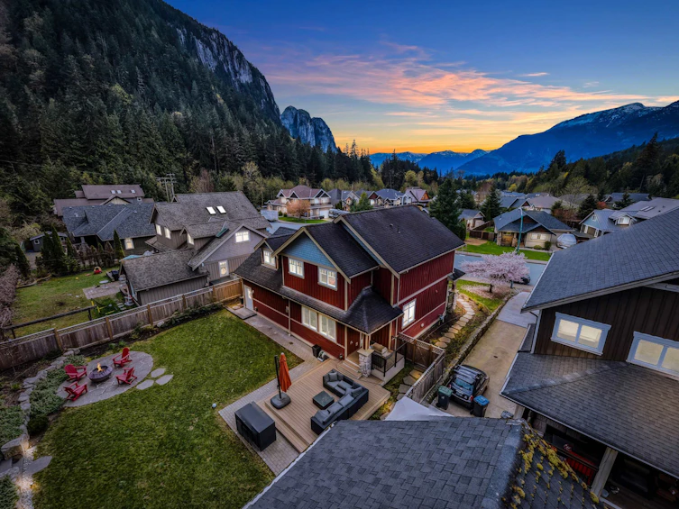 38618 Cherry Drive, Squamish, BC, V8B 0C2 - 30