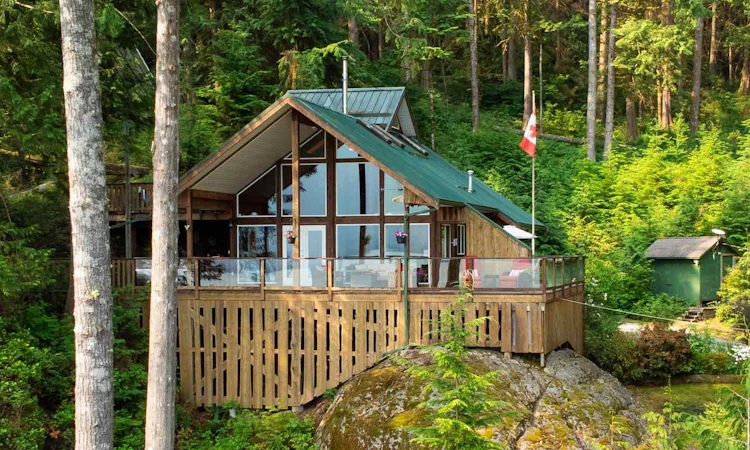 4 Christian Cove