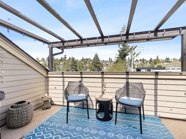 403-15621 Marine Drive, Surrey, BC, V4B 1E1 - 15