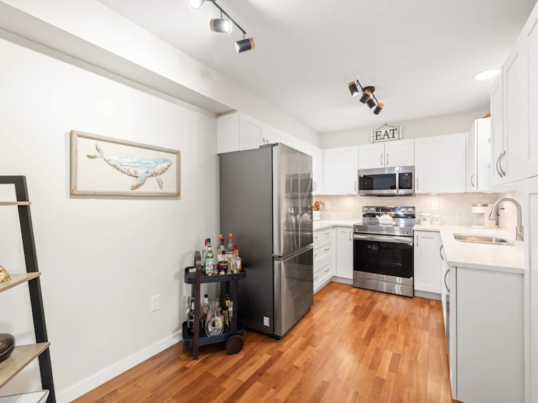 403-15621 Marine Drive, Surrey, BC, V4B 1E1 - 4