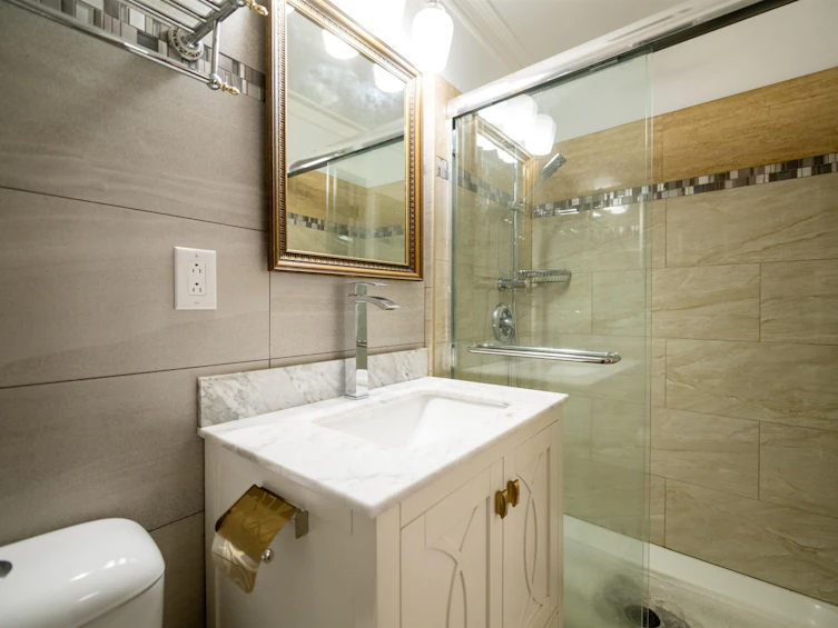 4515 Stonehaven Avenue, North Vancouver, BC, V7G 1E7 - 20
