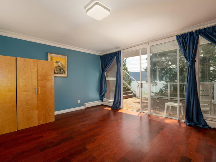4515 Stonehaven Avenue, North Vancouver, BC, V7G 1E7 - 29