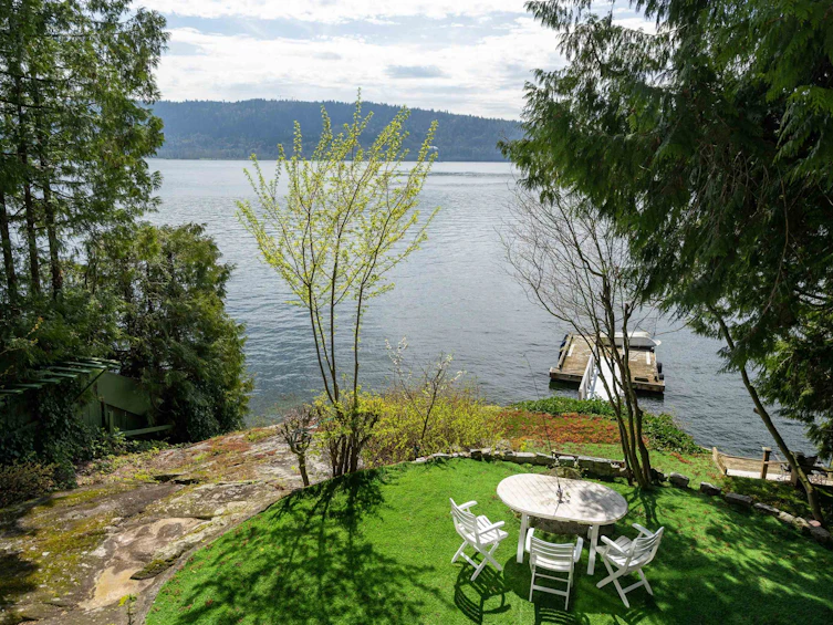 4515 Stonehaven Avenue, North Vancouver, BC, V7G 1E7 - 30