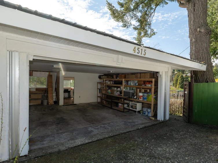 4515 Stonehaven Avenue, North Vancouver, BC, V7G 1E7 - 32