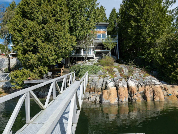 4515 Stonehaven Avenue, North Vancouver, BC, V7G 1E7 - 18