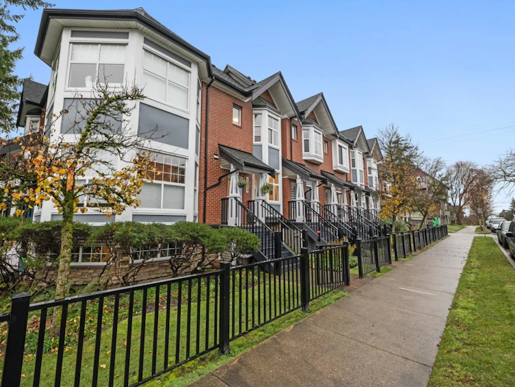 1575 Cotton Drive, Vancouver, BC, V5L 5G5 - 25