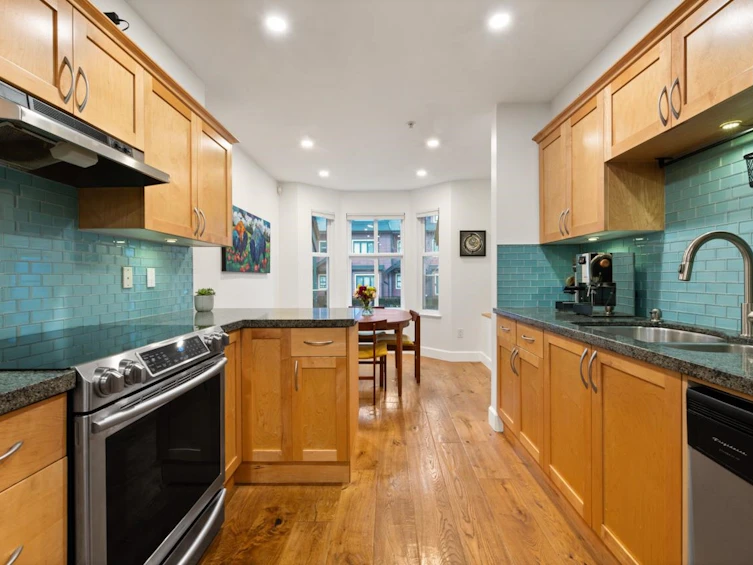 1575 Cotton Drive, Vancouver, BC, V5L 5G5 - 8