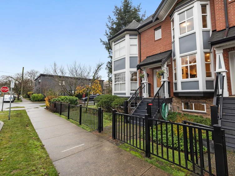 1575 Cotton Drive, Vancouver, BC, V5L 5G5 - 26