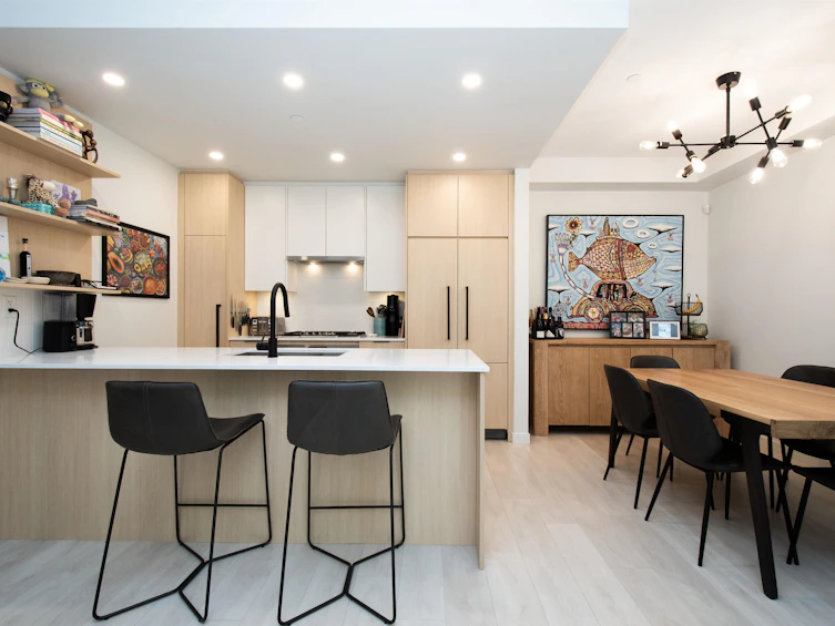 118-2045 Heritage Park Lane, North Vancouver, BC, V7H 0E3