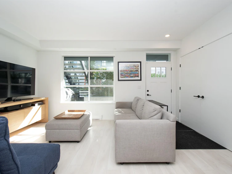 118-2045 Heritage Park Lane, North Vancouver, BC, V7H 0E3 - 9