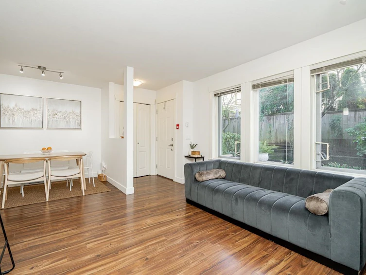 4-6538 Elgin Avenue, Burnaby, BC, V5H 3S6 - 9