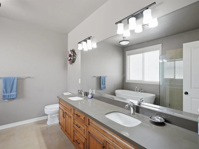 2203 Riesling Drive, Abbotsford, BC, V4X 0A6 - 24