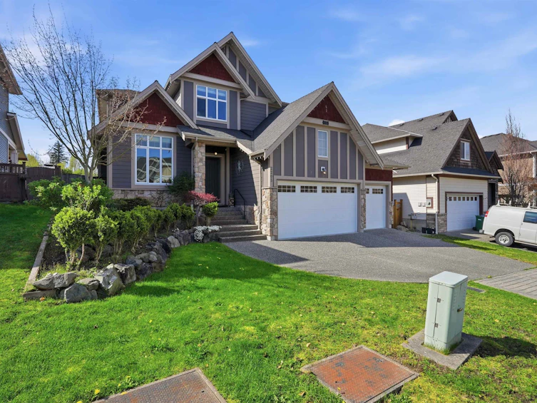 2203 Riesling Drive, Abbotsford, BC, V4X 0A6 - 2