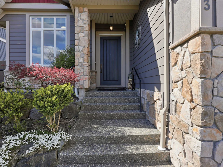 2203 Riesling Drive, Abbotsford, BC, V4X 0A6 - 4