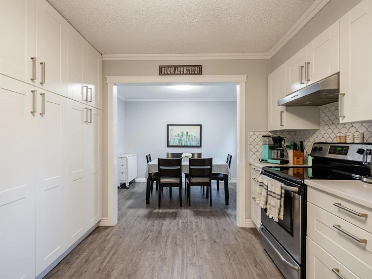 1668 Connaught Drive, Port Coquitlam, BC, V3C 4G8 - 11