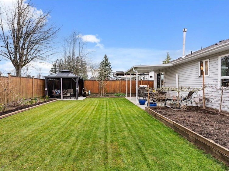 44996 Cumberland Avenue, Chilliwack, BC, V2R 3C2 - 2