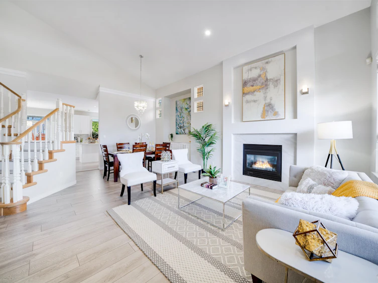 1911 140a Street, Surrey, BC, V4A 7Z9