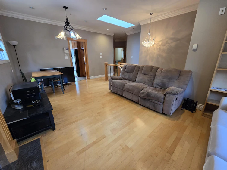3462 Worthington Drive, Vancouver, BC, V5M 3X9 - 25