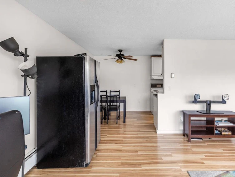 102-8040 Ryan Road, Richmond, BC, V7A 2E5 - 4