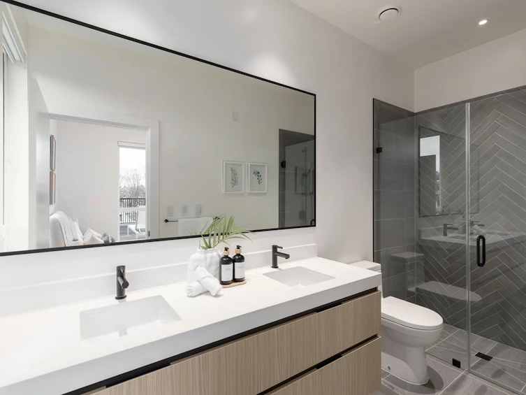 601-2235 E Broadway, Vancouver, BC, V5N 0J5 - 11