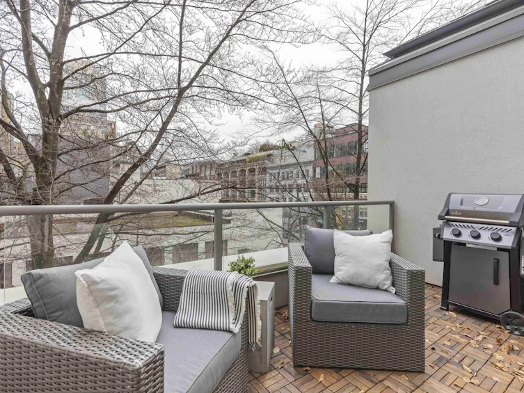 302-1323 Homer Street, Vancouver, BC, V6B 5T1 - 3