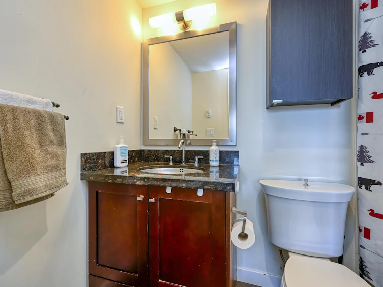 1307-1 Renaissance Square, New Westminster, BC, V3M 0B6 - 13