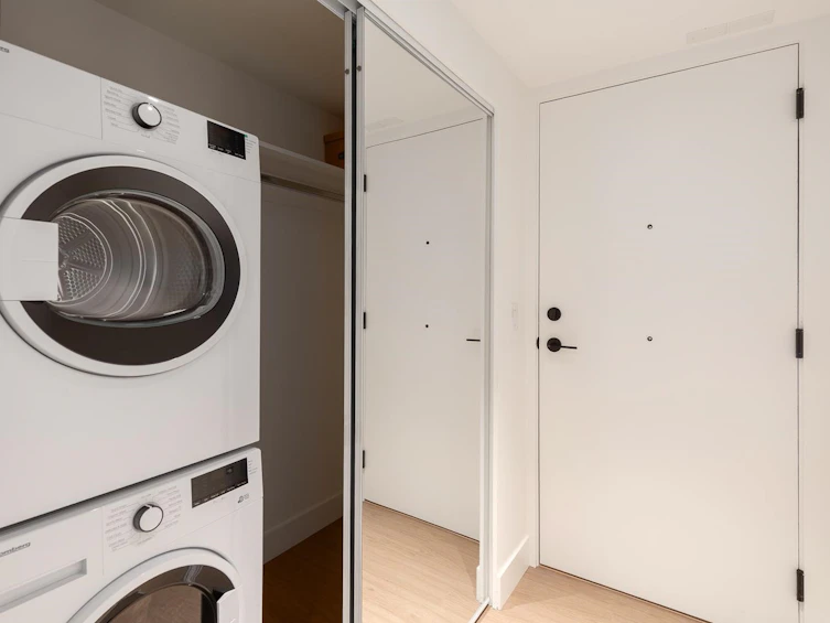 210-2235 E Broadway, Vancouver, BC, V5N 0J5 - 21