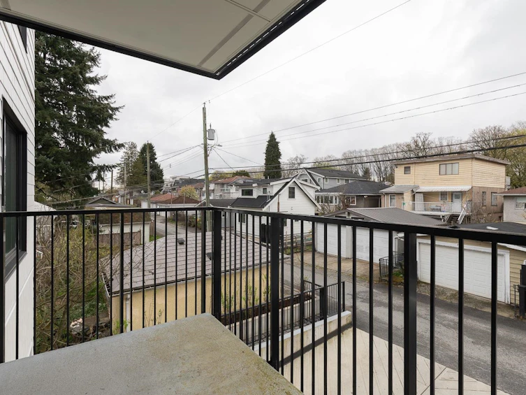 210-2235 E Broadway, Vancouver, BC, V5N 0J5 - 22
