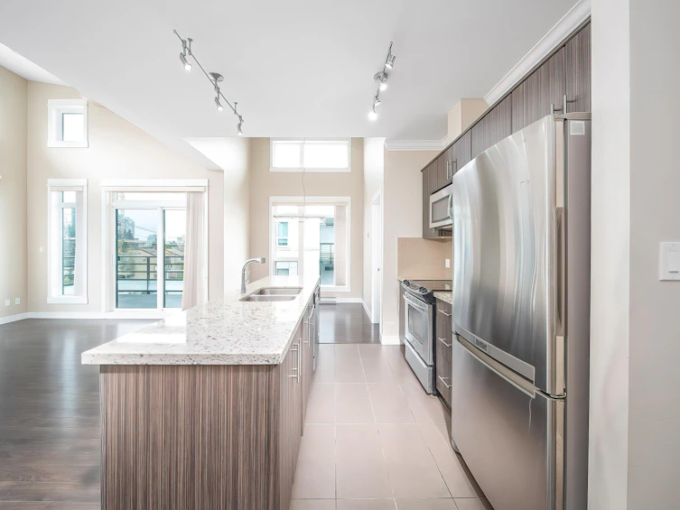 403-6888 Royal Oak Avenue, Burnaby, BC, V5J 4J2 - 8