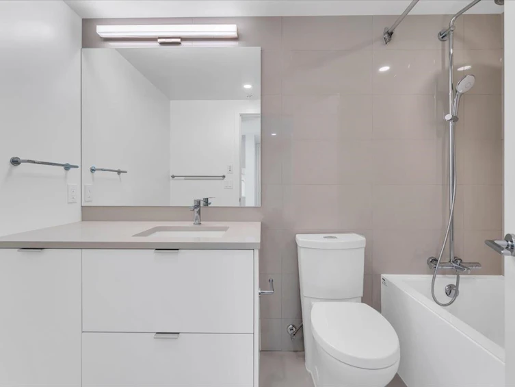 1212-13675 107a Avenue, Surrey, BC, V3T 0X3 - 4