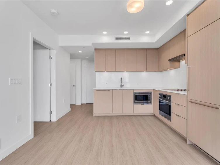 1212-13675 107a Avenue, Surrey, BC, V3T 0X3 - 2