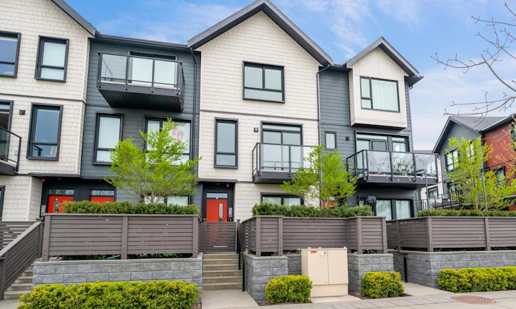 131-4738 Hemlock Way