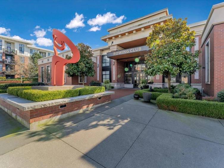 305-15137 33 Avenue, Surrey, BC, V3Z 0Y1 - 15
