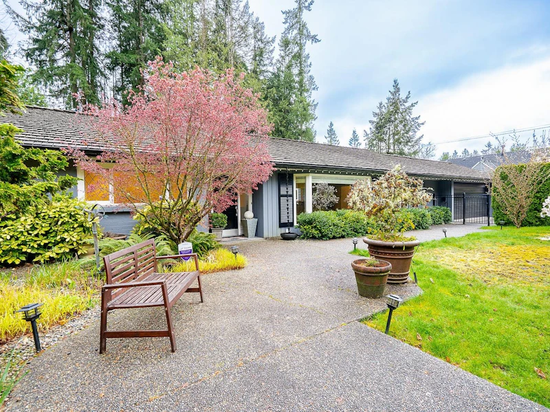 3980 Westridge Avenue, West Vancouver BC V7V 3H7