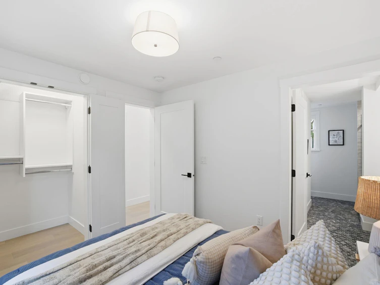 1081 Semlin Drive, Vancouver, BC, V5L 2N6 - 18