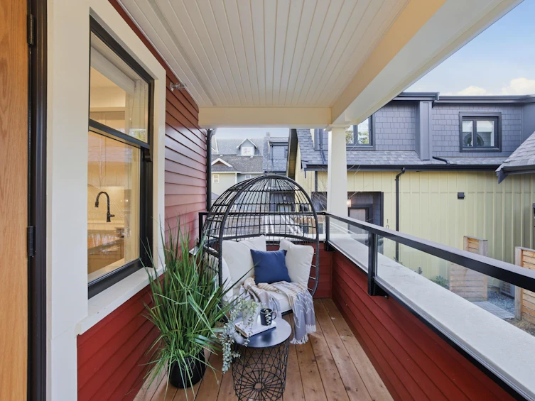 1081 Semlin Drive, Vancouver, BC, V5L 2N6 - 11