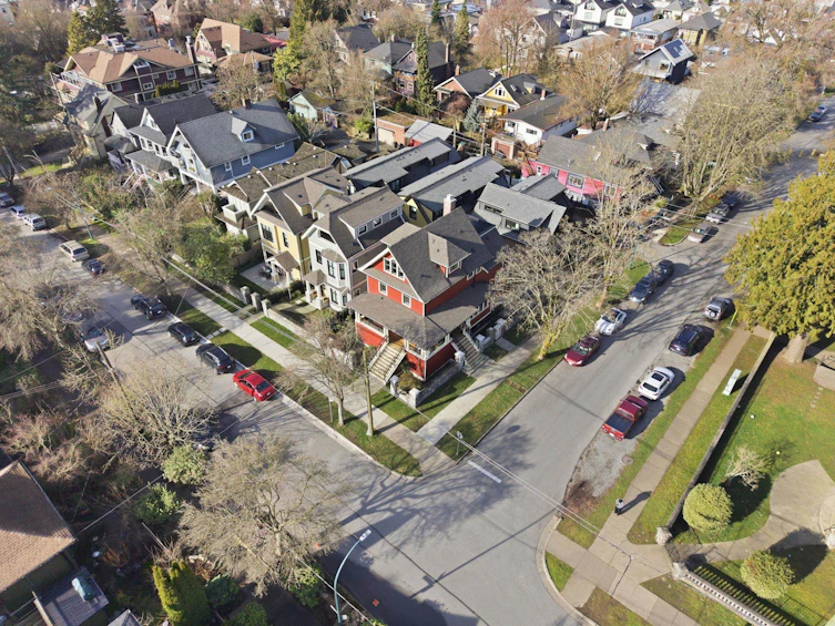 1081 Semlin Drive, Vancouver, BC, V5L 2N6 - 27