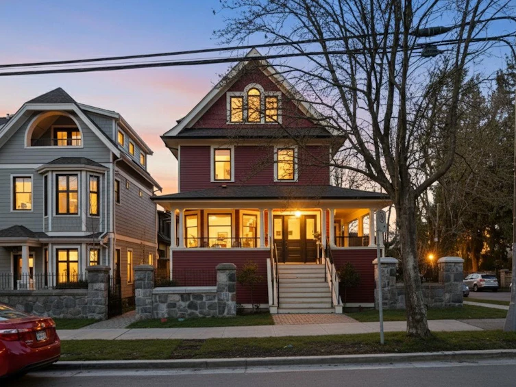 1967 Napier Street, Vancouver, BC, V5L 2N6 - 2