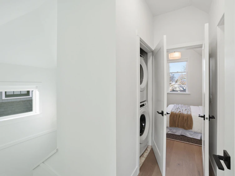 1967 Napier Street, Vancouver, BC, V5L 2N6 - 17