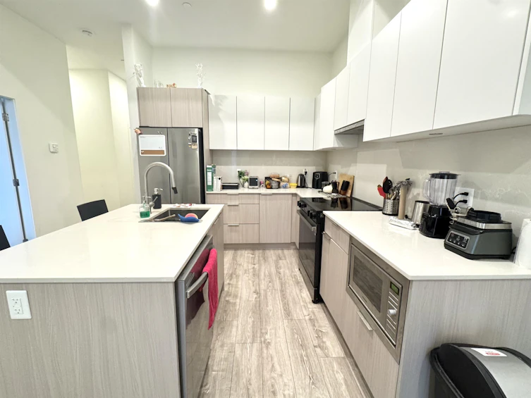 E112-10829 140 Street, Surrey, BC, V3H 0H4 - 7