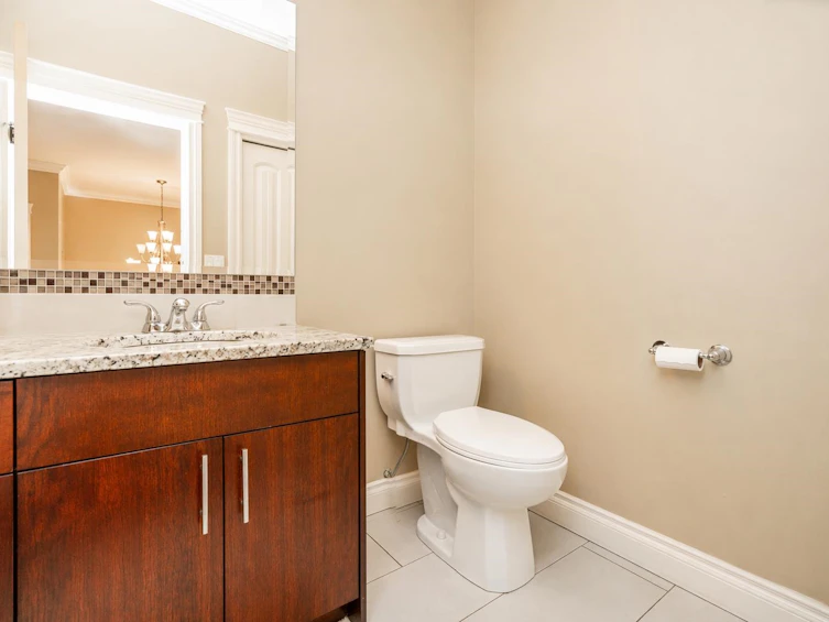 1935 Brunette Avenue, Coquitlam, BC, V3K 1H8 - 14