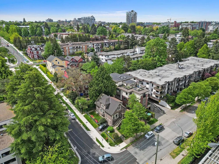 498 E 5th Avenue, Vancouver, BC, V5T 1H9 - 3