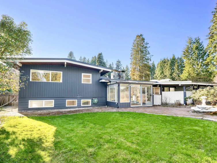429 Newlands Road, West Vancouver, BC, V7T 1W2 - 2