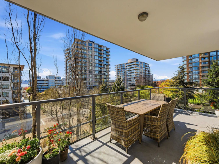 208-135 W 2nd Street, North Vancouver, BC, V7M 0C5 - 31
