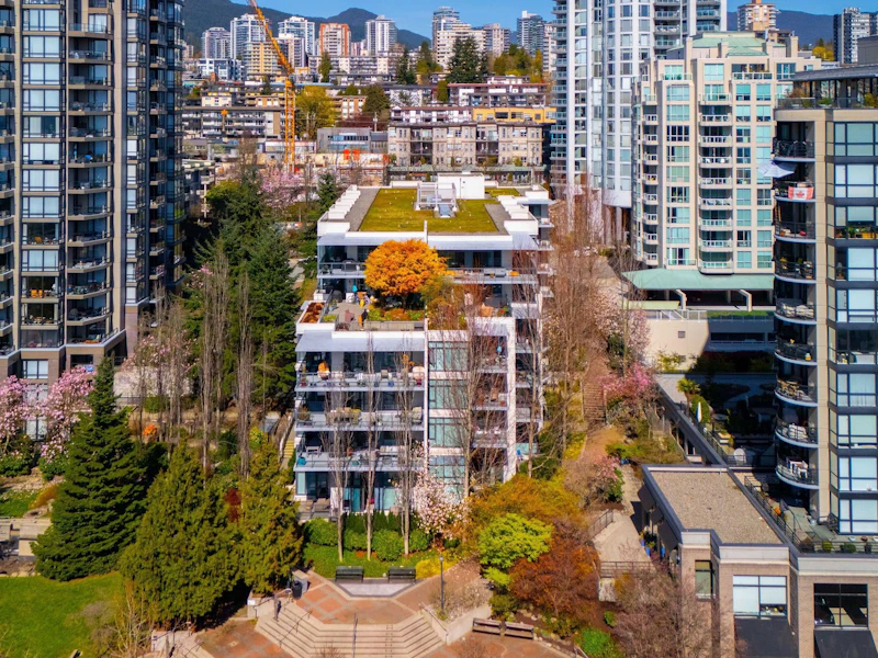 208 - 135 W 2nd Street, North Vancouver BC
