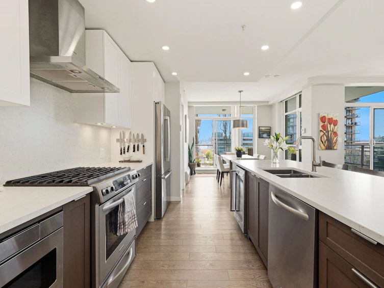 208-135 W 2nd Street, North Vancouver, BC, V7M 0C5 - 5