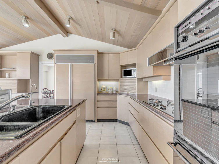 1331 Chartwell Drive, West Vancouver, BC, V7S 2R4 - 9