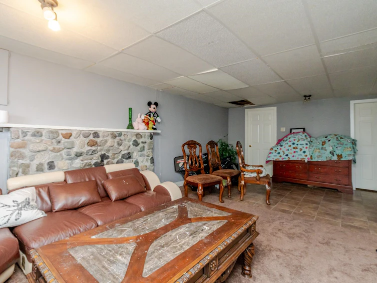 654 Linton Street, Coquitlam, BC, V3J 6J9 - 21