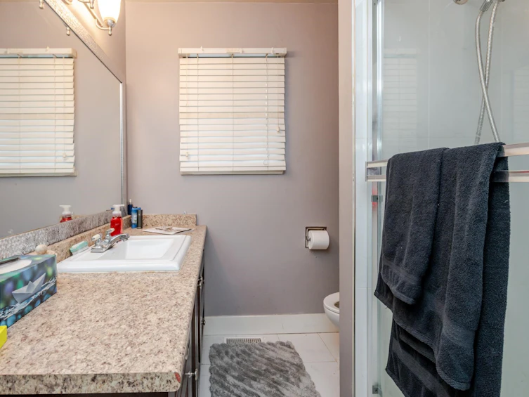 654 Linton Street, Coquitlam, BC, V3J 6J9 - 23
